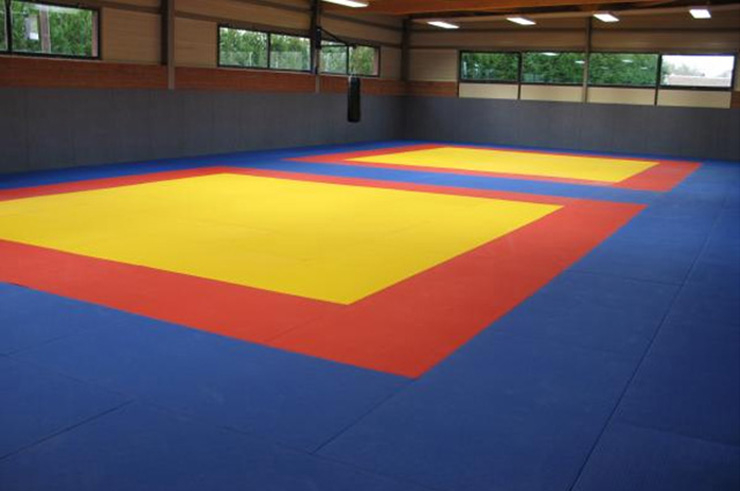 Tatami de vinilo Artes Marciales, 100% Personalizable | NineStars®
